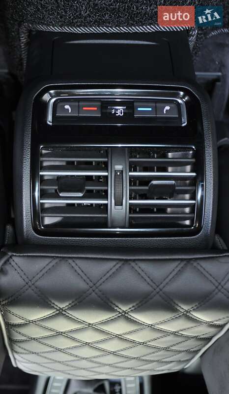 Седан Volkswagen Passat 2017 в Одессе