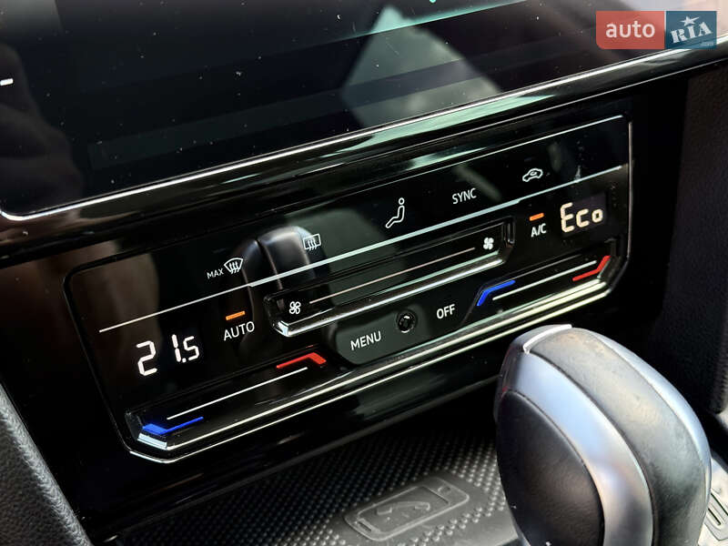 Універсал Volkswagen Passat 2021 в Львові