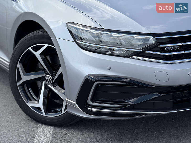 Універсал Volkswagen Passat 2021 в Львові