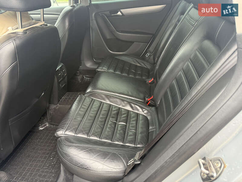 Универсал Volkswagen Passat 2011 в Львове фото 10 Универсал Volkswagen Passat 2011 в Львове