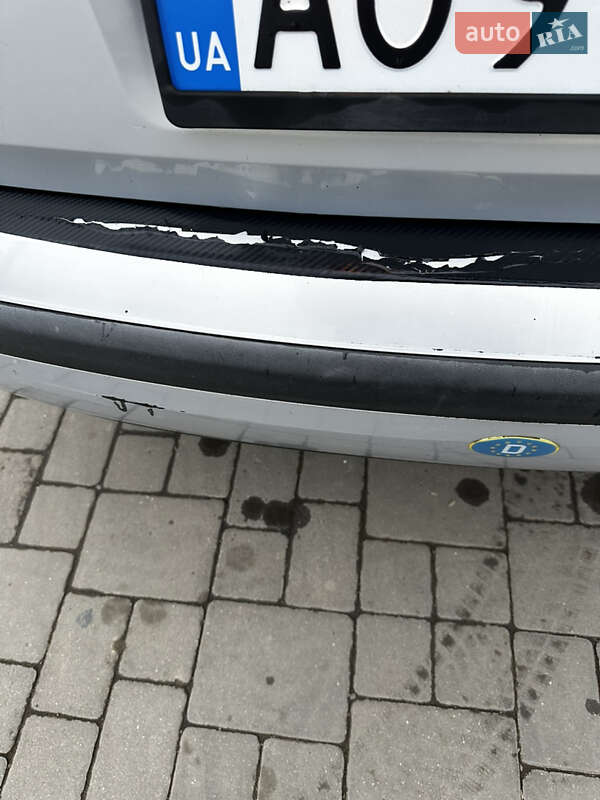 Седан Volkswagen Passat 1999 в Ужгороде фото 4 Седан Volkswagen Passat 1999 в Ужгороде