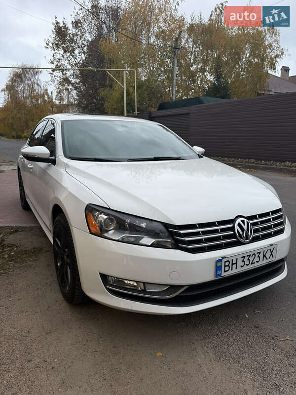 Седан Volkswagen Passat 2014 в Одессе