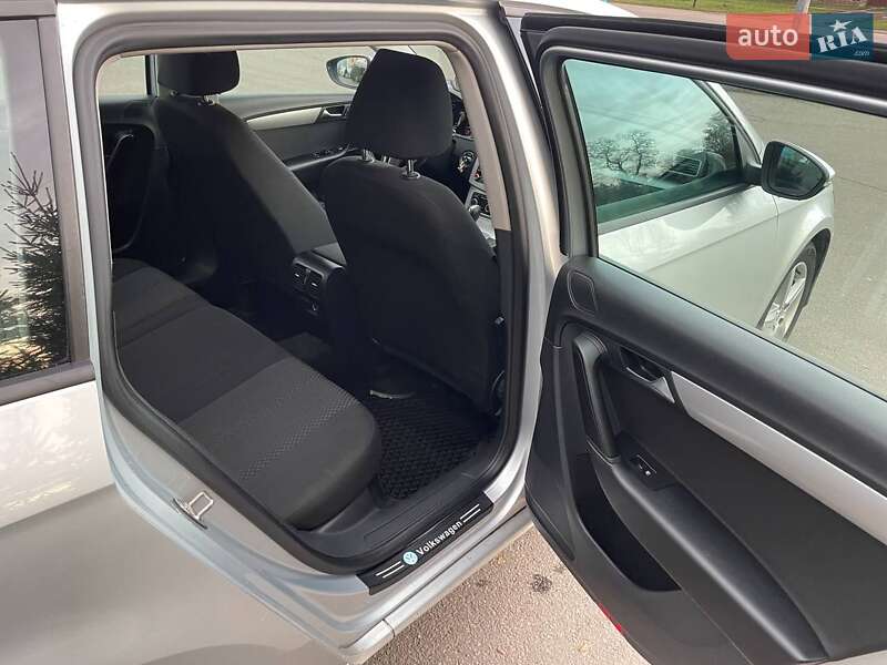 Универсал Volkswagen Passat 2013 в Миргороде