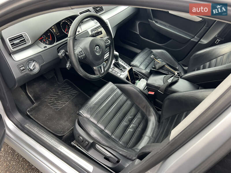 Универсал Volkswagen Passat 2010 в Киеве