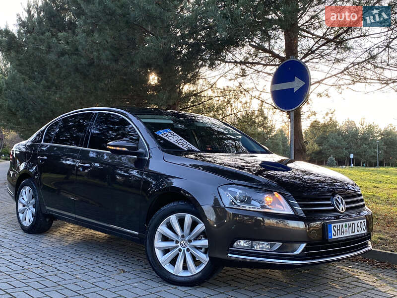 Седан Volkswagen Passat 2014 в Дрогобыче