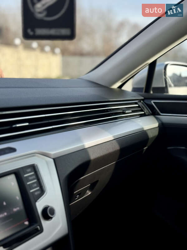Универсал Volkswagen Passat 2016 в Черновцах фото 34 Универсал Volkswagen Passat 2016 в Черновцах