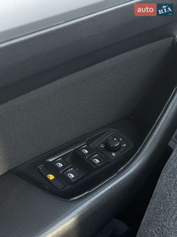 Универсал Volkswagen Passat 2016 в Черновцах фото 42 Универсал Volkswagen Passat 2016 в Черновцах