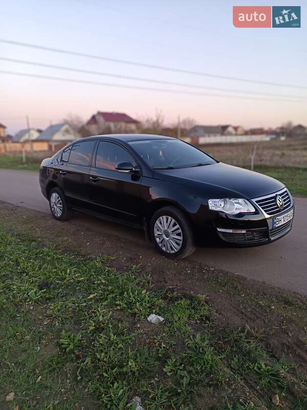 Седан Volkswagen Passat 2008 в Одессе