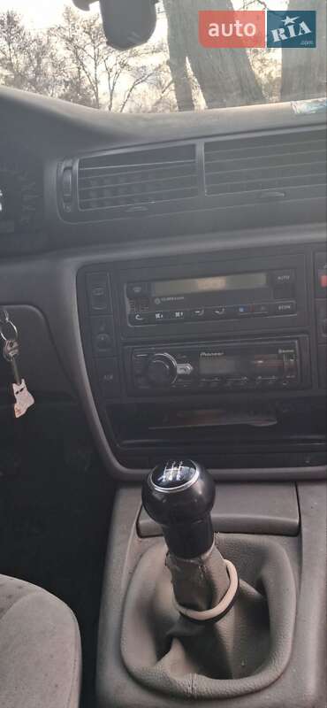 Универсал Volkswagen Passat 2000 в Николаеве