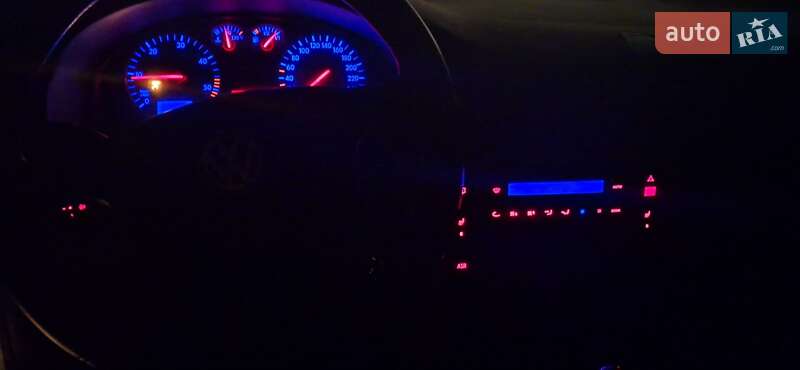 Универсал Volkswagen Passat 2000 в Николаеве