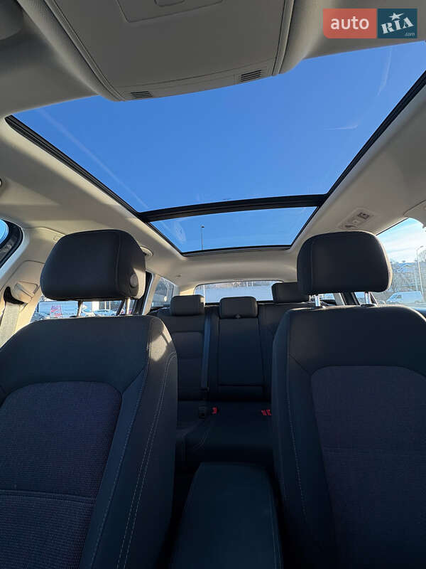 Универсал Volkswagen Passat 2017 в Львове фото 20 Универсал Volkswagen Passat 2017 в Львове