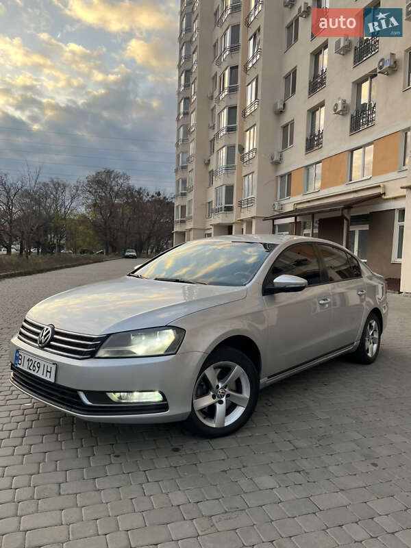 Volkswagen Passat 2011 Volkswagen Passat 2011