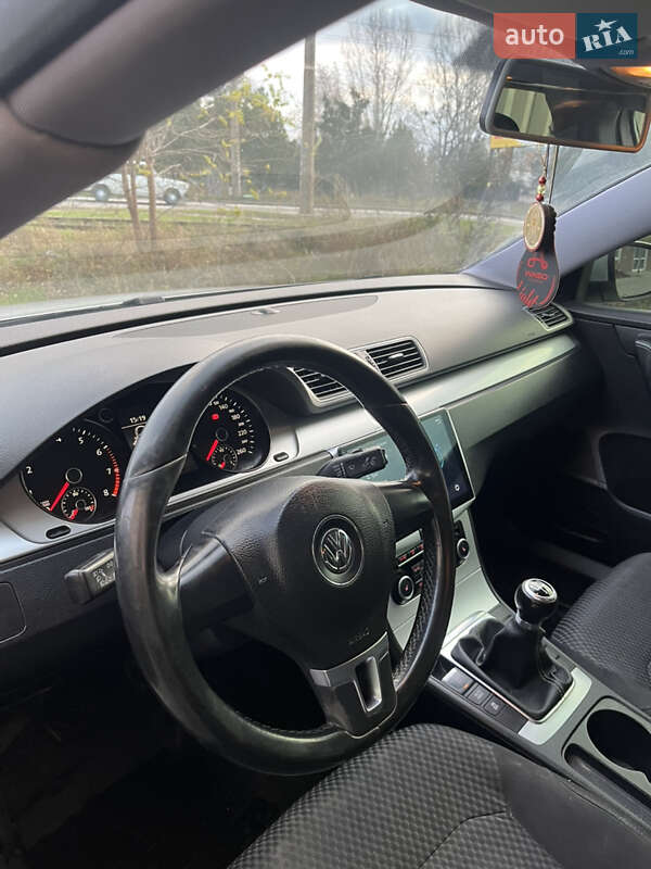 Седан Volkswagen Passat 2011 в Полтаве фото 7 Седан Volkswagen Passat 2011 в Полтаве