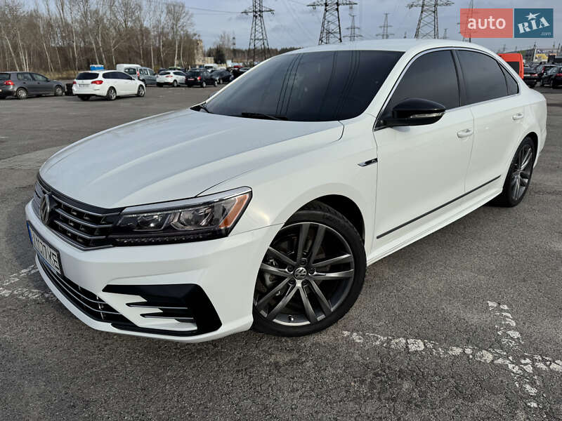 Седан Volkswagen Passat 2016 в Харькове фото Седан Volkswagen Passat 2016 в Харькове