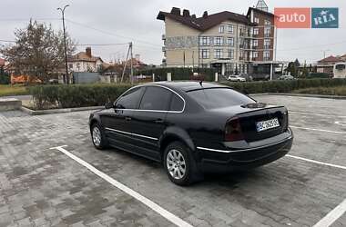 Седан Volkswagen Passat 2003 в Львове