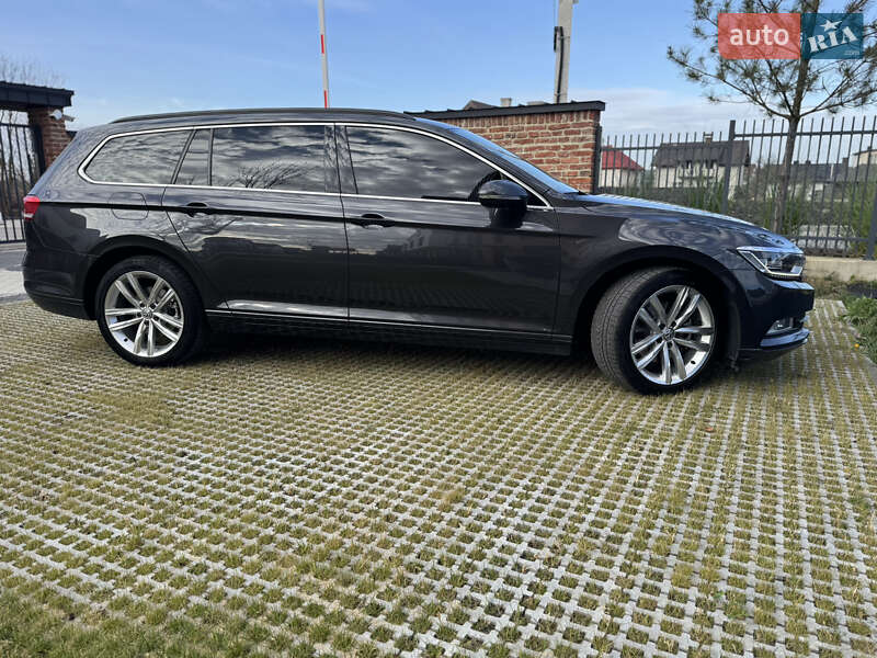Универсал Volkswagen Passat 2018 в Львове