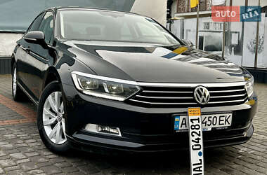 Седан Volkswagen Passat 2017 в Тернополі