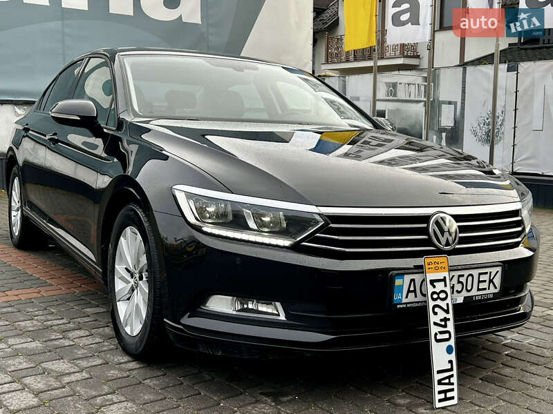 Седан Volkswagen Passat 2017 в Тернополе