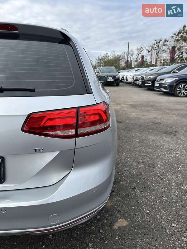 Универсал Volkswagen Passat 2015 в Белогородке