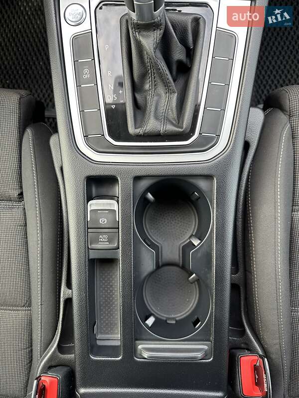 Универсал Volkswagen Passat 2015 в Белогородке