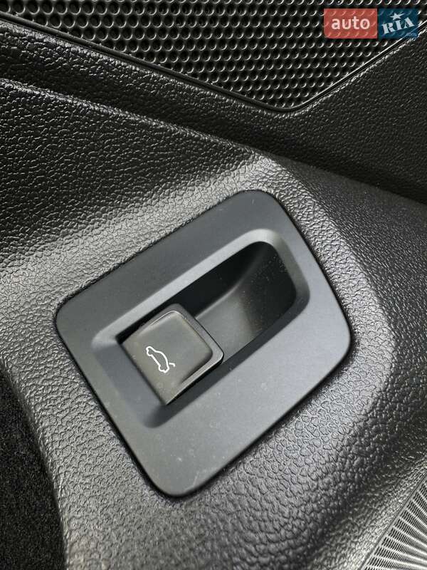 Универсал Volkswagen Passat 2015 в Белогородке