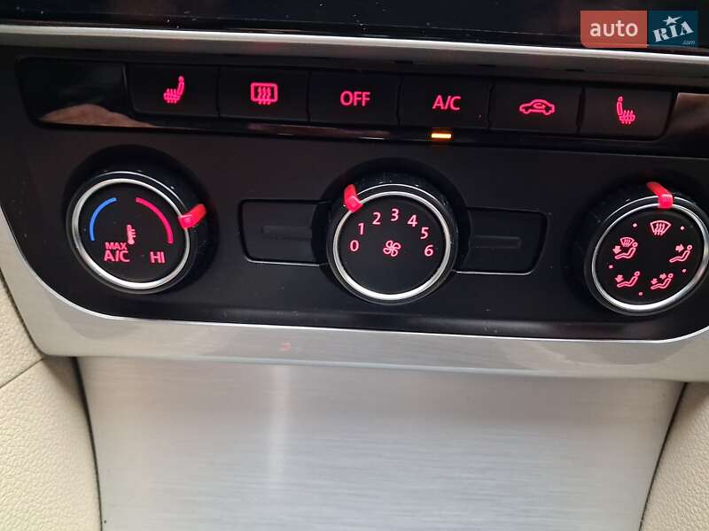 Седан Volkswagen Passat 2012 в Тернополе фото 10 Седан Volkswagen Passat 2012 в Тернополе