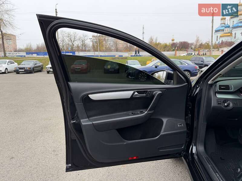 Универсал Volkswagen Passat 2013 в Кривом Роге