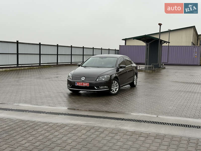 Седан Volkswagen Passat 2011 в Луцке фото 22 Седан Volkswagen Passat 2011 в Луцке