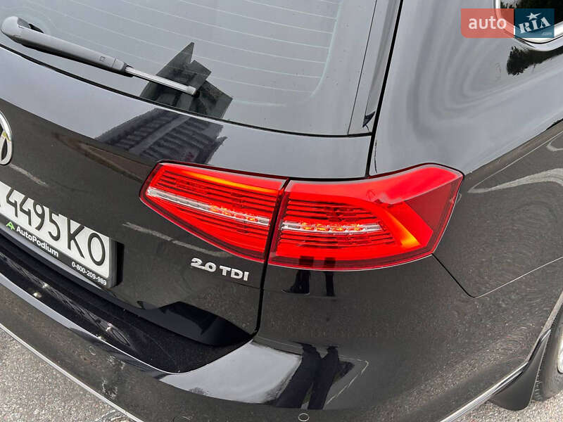 Универсал Volkswagen Passat 2017 в Киеве фото 36 Универсал Volkswagen Passat 2017 в Киеве