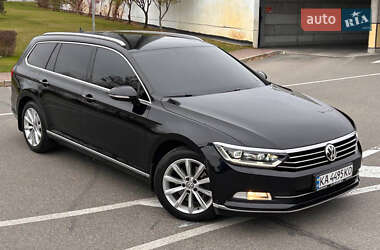 Универсал Volkswagen Passat 2017 в Киеве