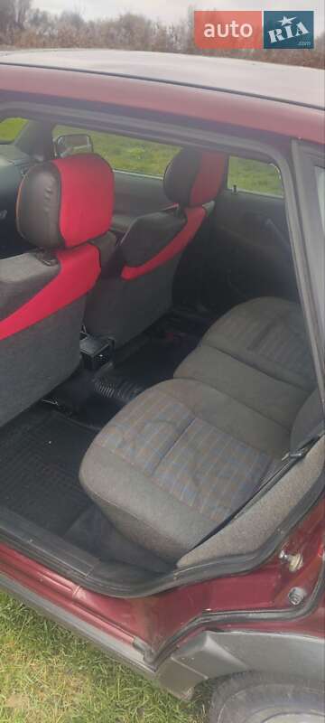 Универсал Volkswagen Passat 1993 в Борисполе фото 7 Универсал Volkswagen Passat 1993 в Борисполе