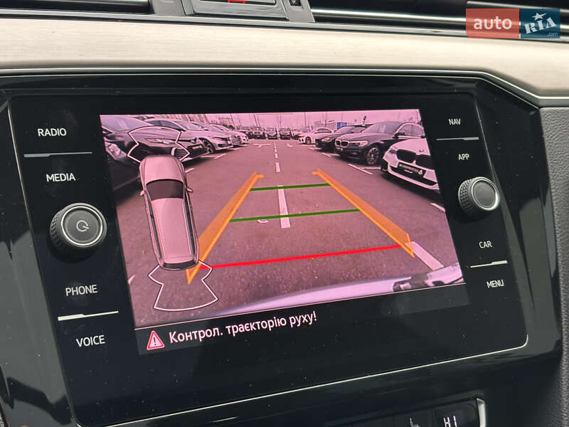 Универсал Volkswagen Passat 2020 в Киеве фото 36 Универсал Volkswagen Passat 2020 в Киеве