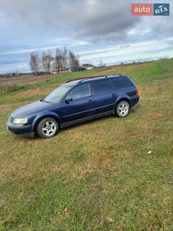 Универсал Volkswagen Passat 1998 в Сарнах