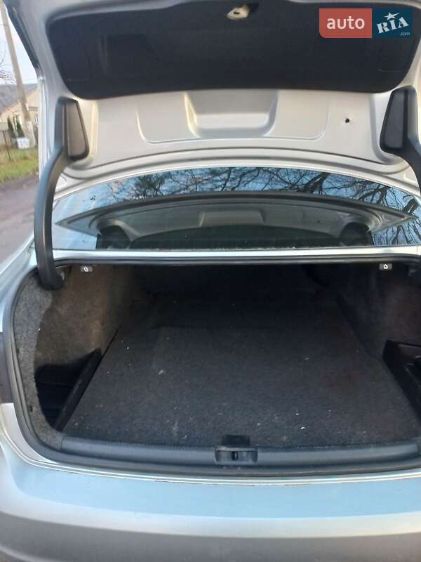 Седан Volkswagen Passat 2014 в Горохові