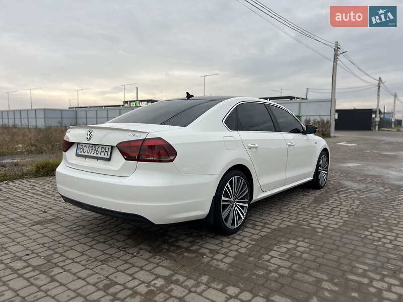 Седан Volkswagen Passat 2014 в Львове