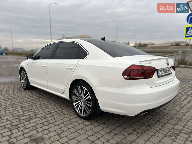 Седан Volkswagen Passat 2014 в Львове