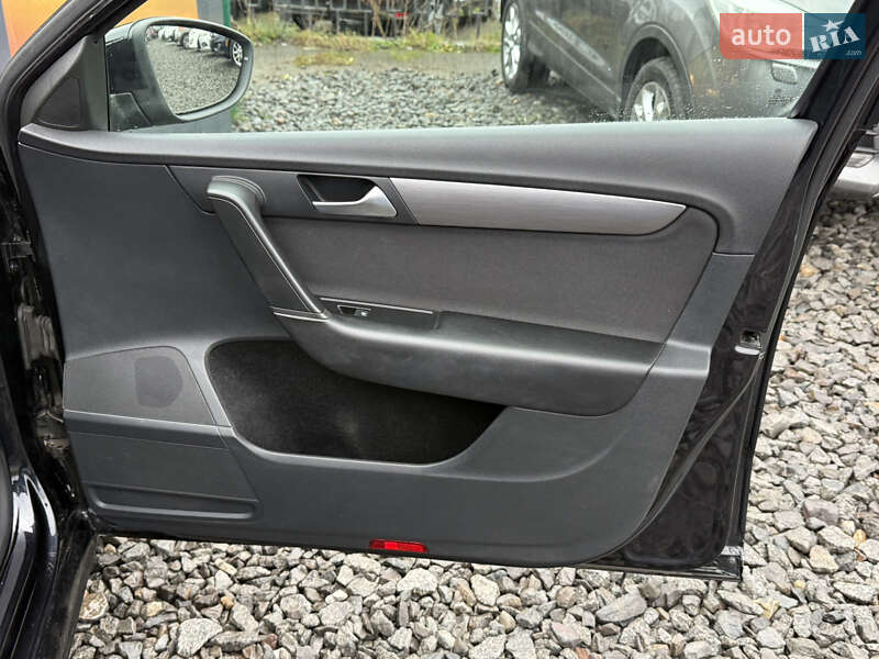 Универсал Volkswagen Passat 2014 в Стрые