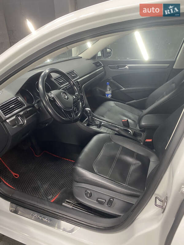Седан Volkswagen Passat 2016 в Киеве фото 9 Седан Volkswagen Passat 2016 в Киеве