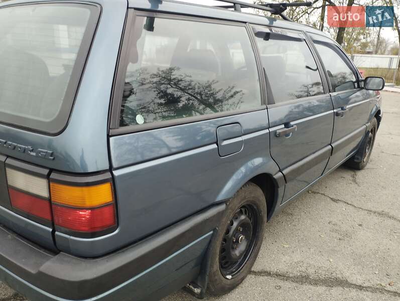 Универсал Volkswagen Passat 1988 в Днепре