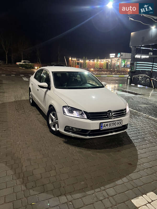 Volkswagen Passat 2011 Volkswagen Passat 2011