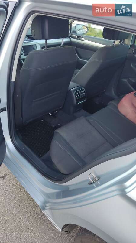 Универсал Volkswagen Passat 2015 в Виннице