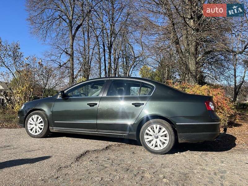 Седан Volkswagen Passat 2005 в Кропивницькому