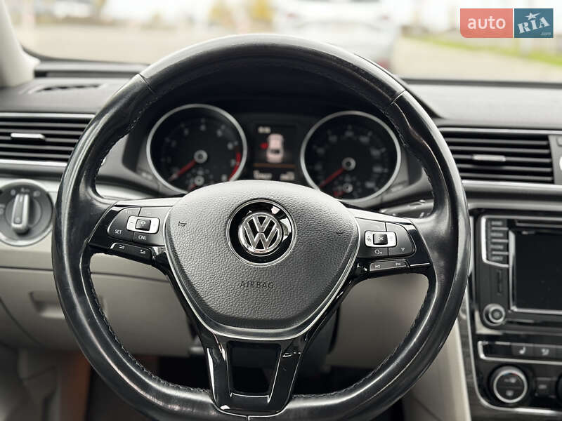 Седан Volkswagen Passat 2016 в Черкасах