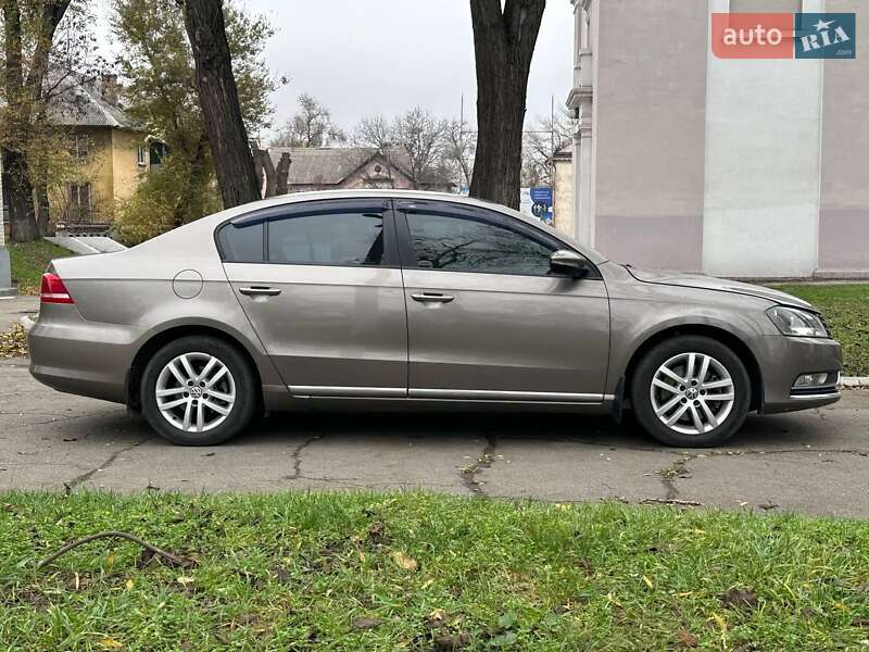 Седан Volkswagen Passat 2011 в Каменском фото 5 Седан Volkswagen Passat 2011 в Каменском