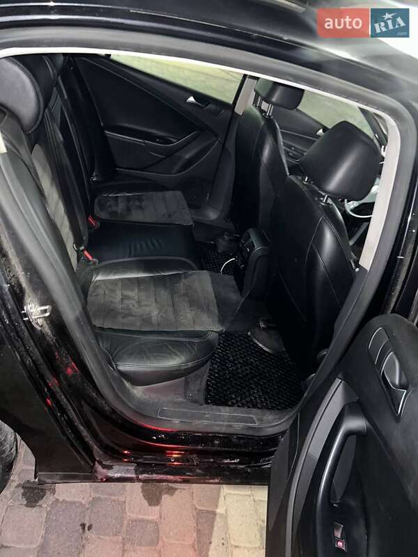 Седан Volkswagen Passat 2009 в Рокитном