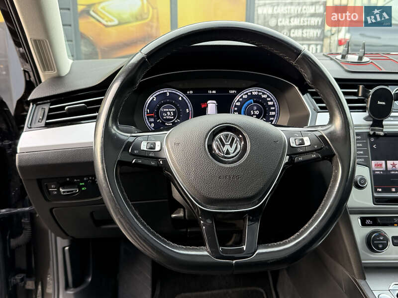 Универсал Volkswagen Passat 2016 в Стрые