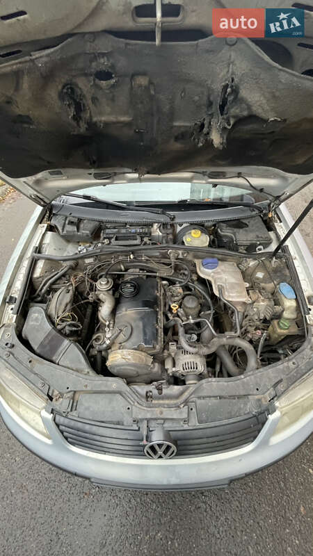 Универсал Volkswagen Passat 2000 в Киеве