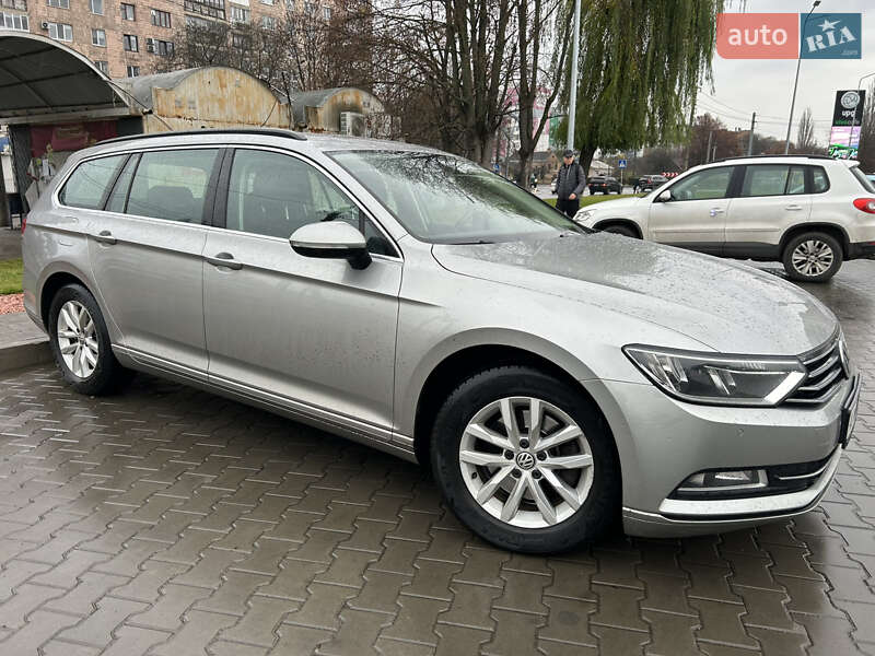 Универсал Volkswagen Passat 2016 в Луцке