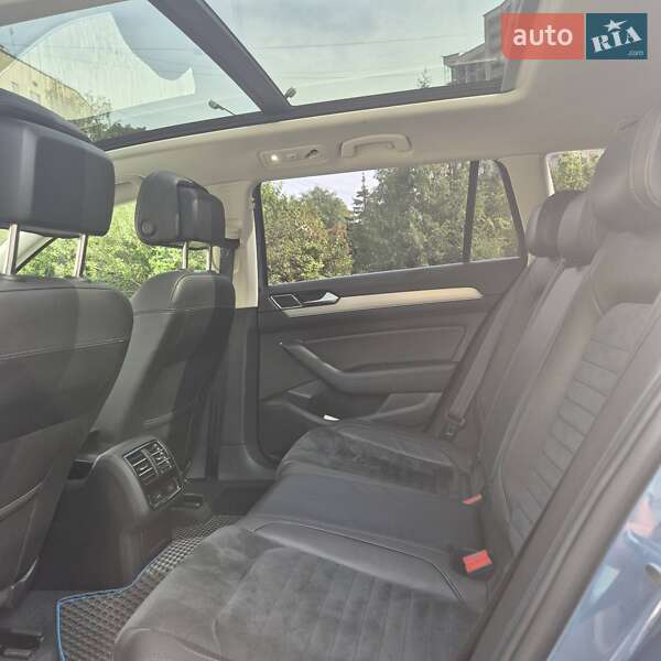 Универсал Volkswagen Passat 2015 в Тернополе