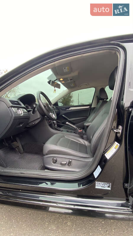 Седан Volkswagen Passat 2014 в Кривом Роге